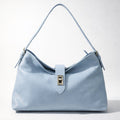 SIMONA BAG CELESTE CHIARO  – Borsa a Spalla in Vera Pelle Elegante con Chiusura Gioiello