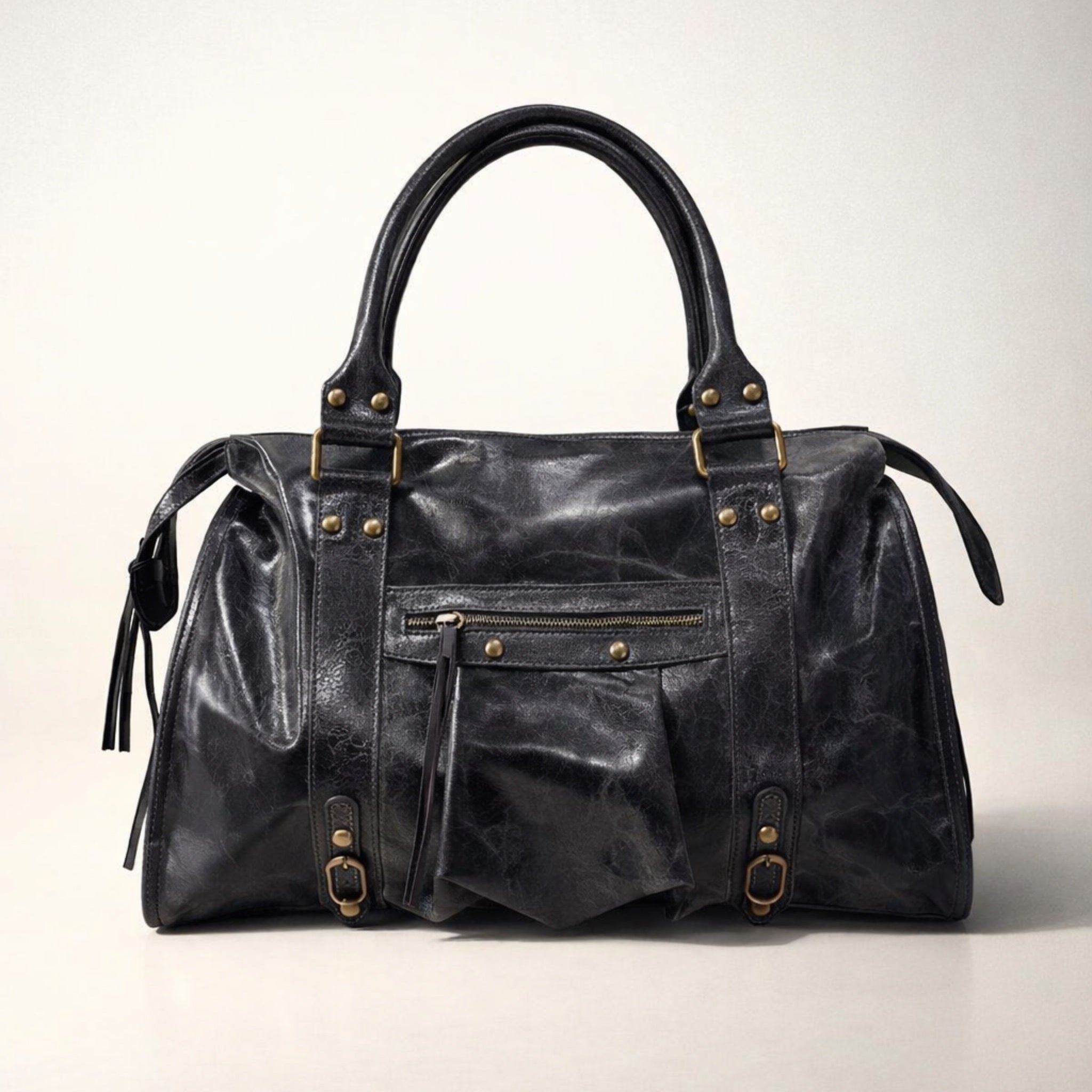 CLAUDIA BAG GRANDE GRIGIO – Borsa in Vera Pelle Vintage con Borchie e Dettagli Oro